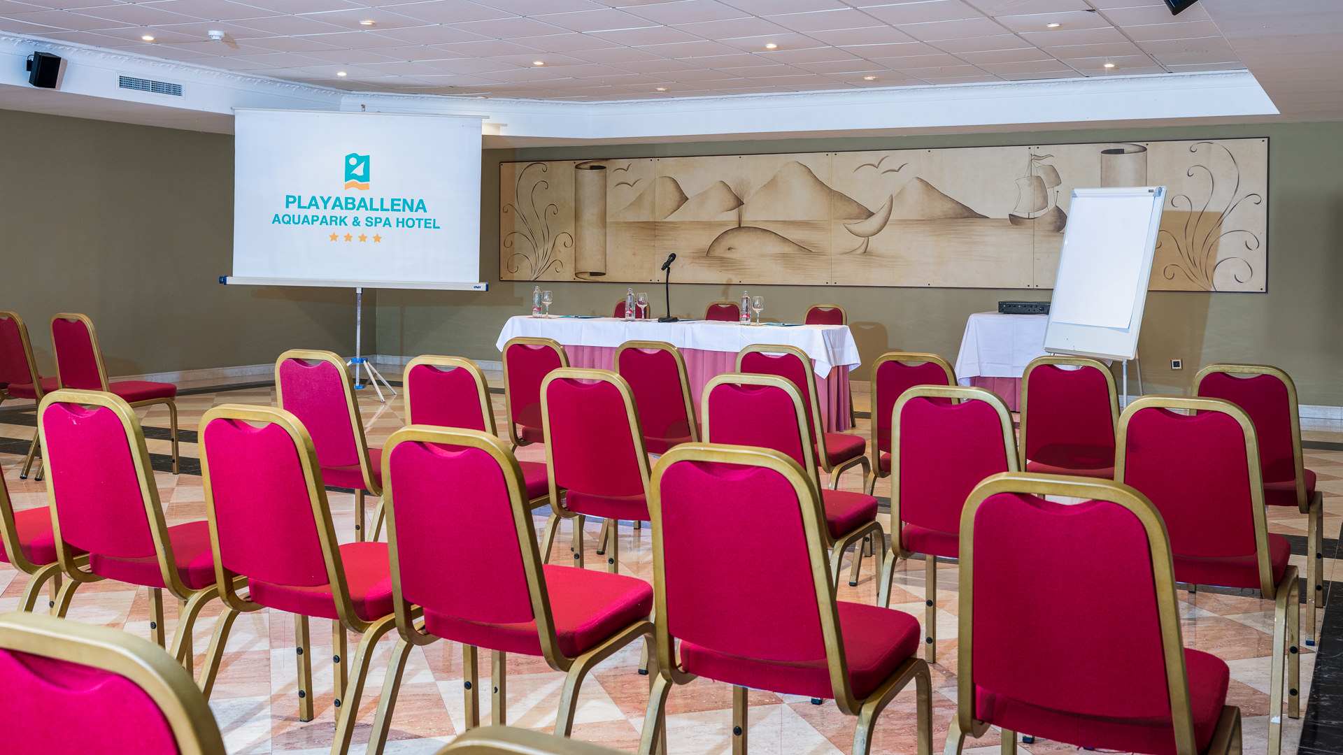 001_alta_playaballena Salon Rota.jpg